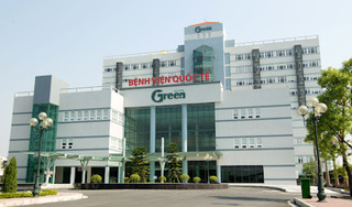 Bé 2 tuổi rơi từ tầng 9 Bệnh viện quốc tế Green xuống đất tử vong