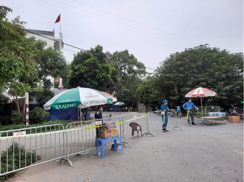 Hà Nội: Từ ổ dịch hơn 40 ca nhiễm Covid-19 sau đám tang ở Mê Linh, chuyên gia y tế cảnh báo gì