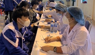 Gần 33.000 học sinh ở Ninh Bình đã được tiêm vắc xin Covid-19 