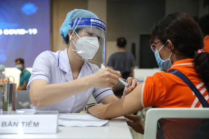 Nam Định lên kế hoạch tiêm vaccine Covid-19 cho trẻ từ 12-17 tuổi