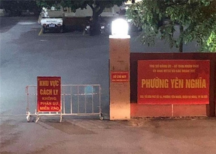 Hà Nội phong tỏa tạm thời trụ sở UBND phường Yên Nghĩa do có 2 ca nghi nhiễm Covid-19