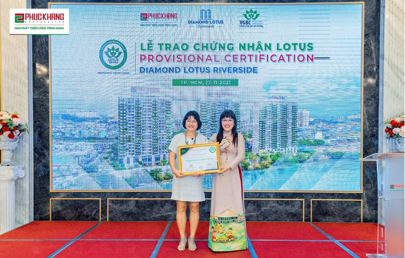 Chủ tịch Hội đồng CTX Việt Nam trao chứng nhận LOTUS PROVISIONAL CERTIFICATION