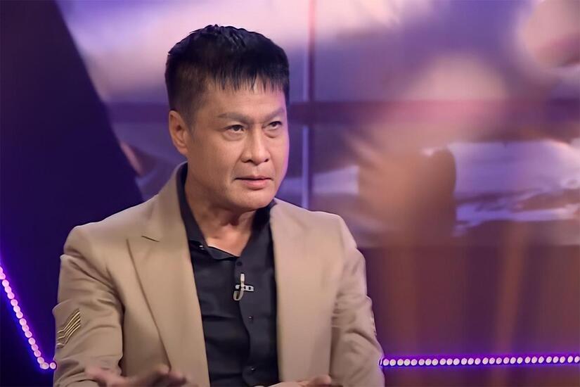 Đạo diễn Lê Hoàng lên tiếng khi bị nghi diễn sâu vụ ly hôn nếu không sinh được con trai 