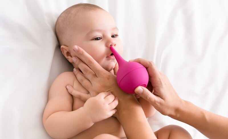 nghẹt mũi ở trẻ sơ sinh