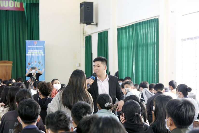 Tuyên truyền phòng, chống ma túy cho 800 học sinh tại Đắk Nông