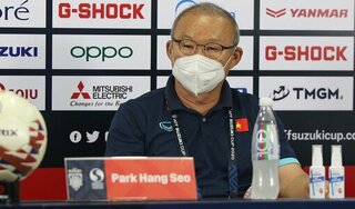 HLV Park Hang Seo không trách Hồng Duy sau trận thua Thái Lan