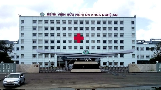 Công an làm việc với nhiều bệnh viện lớn ở Nghệ An liên quan Công ty Việt Á