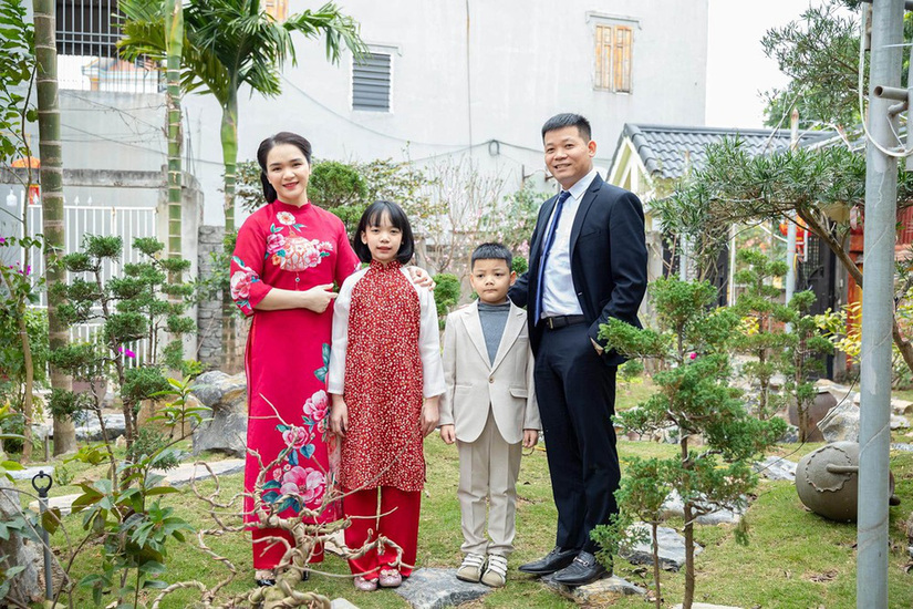Cận cảnh căn biệt thự 5 tầng Hòa Minzy xây tặng bố mẹ