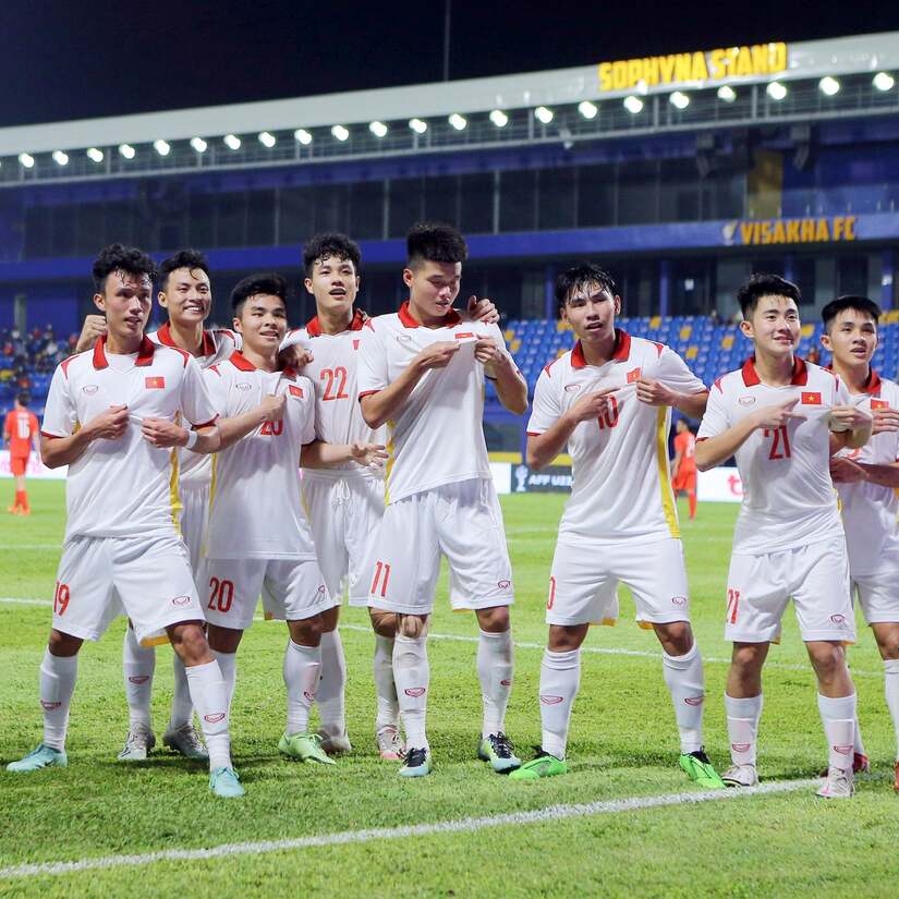 Trận chung kết giữa Việt Nam và Thái Lan sẽ diễn ra vào lúc 19h30 ngày 26/2 