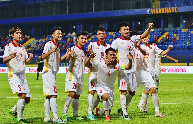 HLV Nguyễn Thành Vinh nhận định trận chung kết giữa Việt Nam và Thái Lan