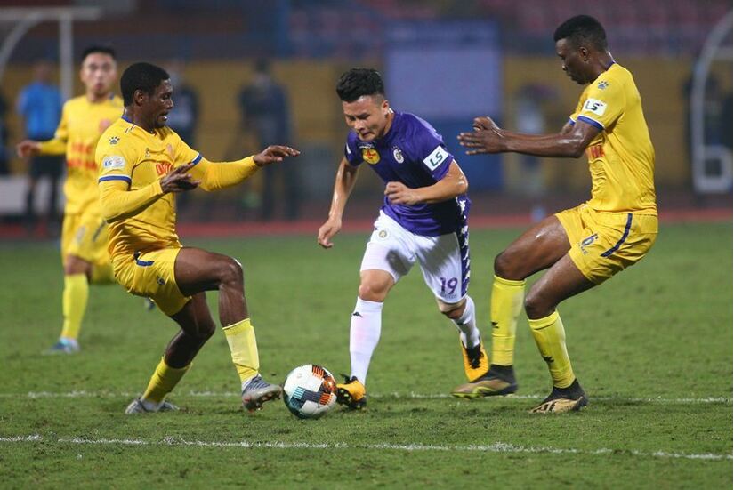 Trận đấu giữa Nam Định và Hà Nội FC ở vòng 3 V.League nguy cơ bị hoãn