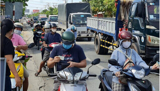 Vĩnh Long thu hồi văn bản 'chỉ ra đường khi cần thiết'