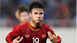 Tờ Sina: ‘Các cầu thủ Trung Quốc phải học Quang Hải’