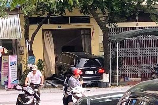 Danh tính tài xế Mercedes GL400 gây tai nạn kinh hoàng ở Quảng Ninh 