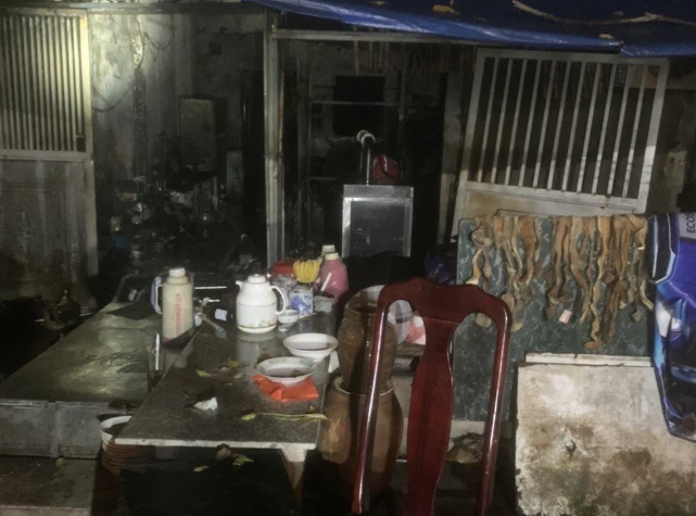 Cháy nhà ở Hà Nội, 5 người trong gia đình tử vong
