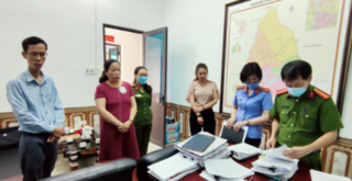 Bắt nữ giám đốc Trung tâm Quản lý đất đai TP Điện Biên Phủ