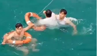 Người đàn ông bất ngờ nhảy từ tàu xuống biển khi đang đi Phú Quốc
