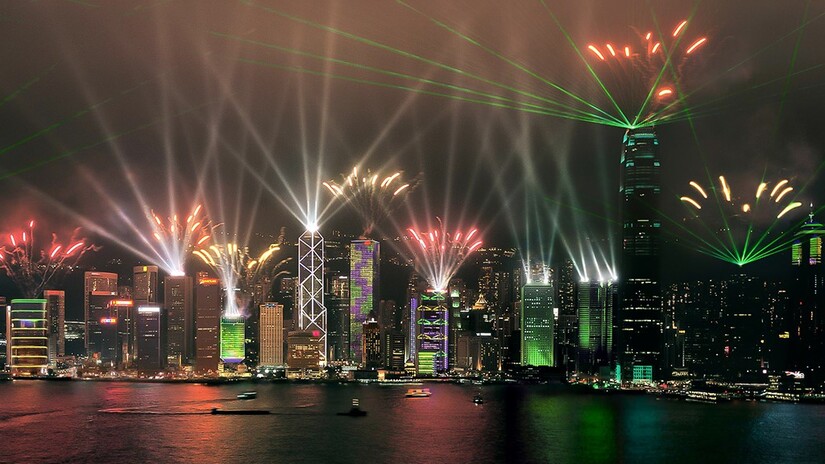 “A Symphony of Lights” là chương trình trình diễn âm thanh - ánh sáng lớn nhất thế giới theo Sách Kỷ lục Guinness 