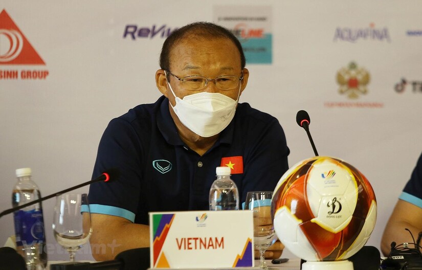 HLV phủ nhận chủ động né Thái Lan ở bán kết SEA Games