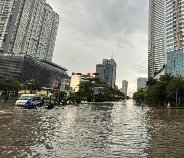 Cảnh báo 11 điểm đen ngập lụt lại Hà Nội nếu mưa lớn kéo dài