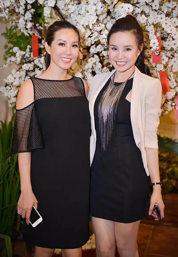 Vy Oanh yêu cầu Hoa hậu Thu Hoài bồi thường, xin lỗi công khai