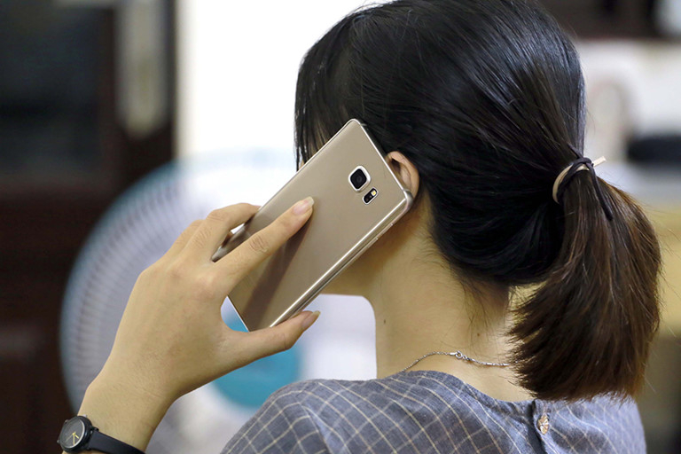 Nghe cuộc gọi từ số lạ, người phụ nữ ở Hà Nội mất hơn 1 tỉ đồng