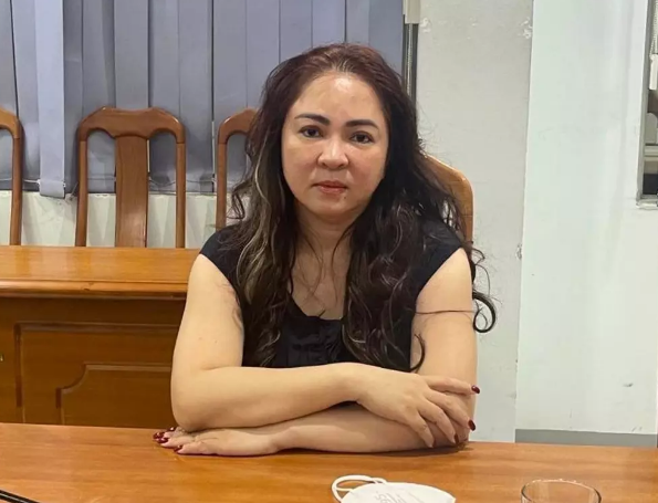 Bà Nguyễn Phương Hằng bị gia hạn tạm giam thêm 2 tháng 