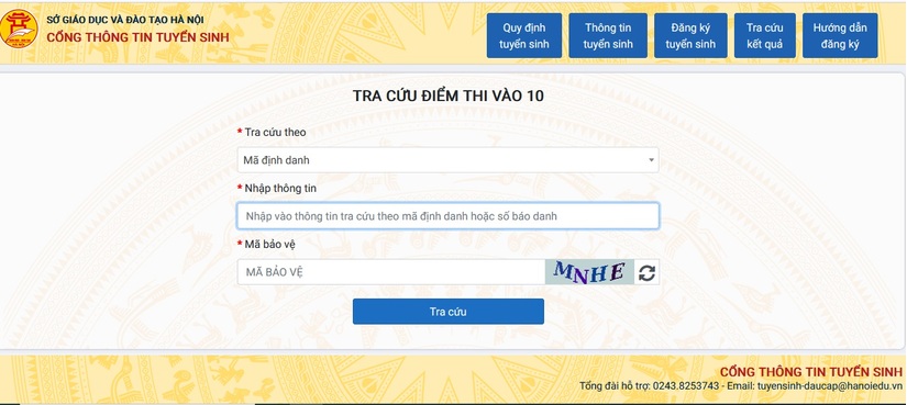 Học sinh xem điểm thi lớp 10 năm 2022 Hà Nội thế nào?