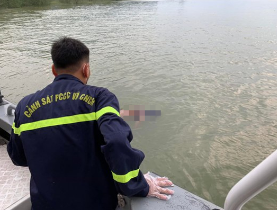 Phát hiện thi thể 2 người trôi dạt trên sông Lam trong thời gian ngắn 