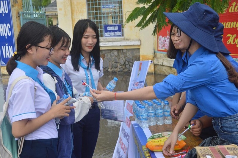 Cần Thơ: Một thí sinh bị gãy tay không thể viết bài sẽ thi riêng