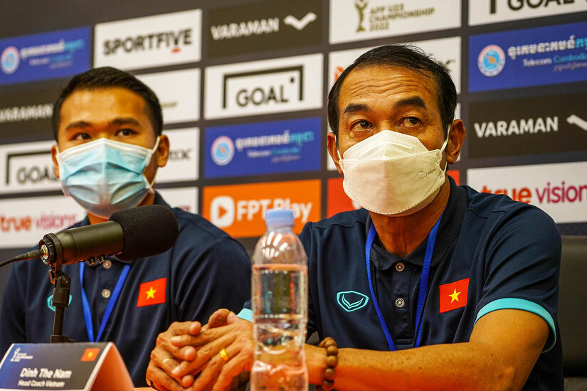 HLV U19 Việt Nam và Malaysia thận trọng trước trận gặp bán kết