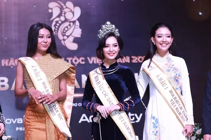 Hoa hậu các Dân tộc Việt Nam 2022 nói gì khi vướng scandal quảng bá web đen?