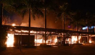 Hà Nội: Nhà hàng bò tơ cháy ngùn ngụt lúc rạng sáng, nhiều tài sản bị thiêu rụi