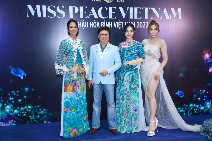 Miss Peace Vietnam 2022 bỏ thi áo tắm thay bằng đánh golf, bóng rổ