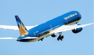 Máy bay Vietnam Airlines phải hạ cánh khẩn cấp vì lỗi động cơ