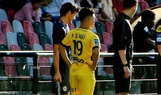 Các chuyên gia nói gì về màn trình diễn của Quang Hải ở Pau FC?