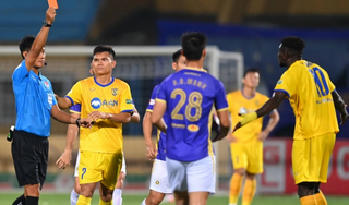 Trưởng ban trọng tài nói gì về tấm thẻ đỏ của cầu thủ Sông Lam Nghệ An?