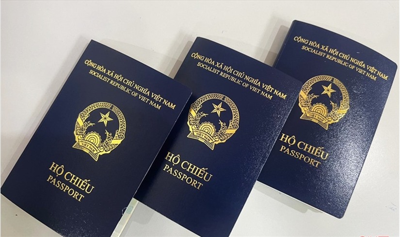 Lý do Tây Ban Nha tạm dừng cấp visa với mẫu hộ chiếu mẫu mới của Việt Nam