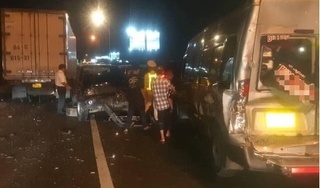 9 ô tô tông liên hoàn trên cao tốc TP.HCM - Long Thành, nhiều người bị thương