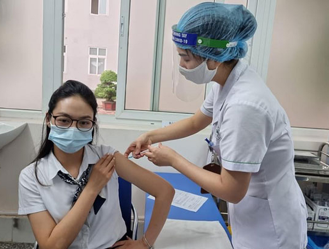 Số ca mắc Covid-19 mới gia tăng, Hà Nội yêu cầu đẩy nhanh tiến độ tiêm vaccine 