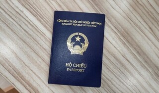 Mỹ yêu cầu công dân Việt Nam bổ sung bị chú về nơi sinh vào hộ chiếu mẫu mới