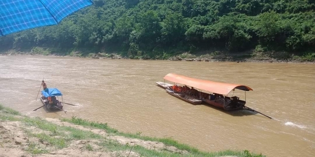 Lật thuyền trên sông Chảy, 5 người chết và mất tích