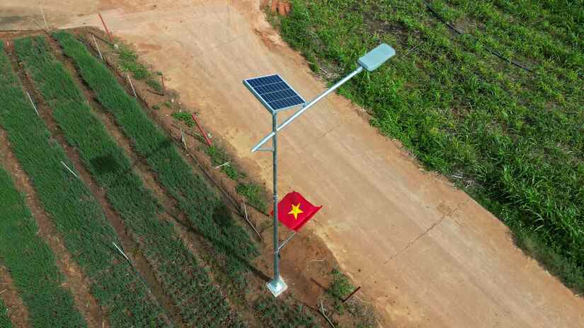 năng lượng mặt trời Dự án đèn đường Bồng Lai lan tỏa lợi ích thiết thực của năng lượng xanh.