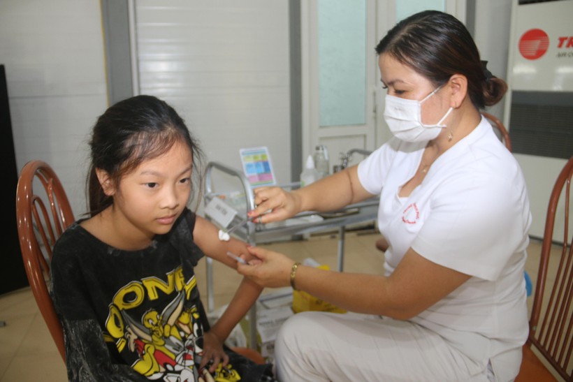 Sơn La: Nỗ lực tiêm vắc-xin phòng Covid-19 cho học sinh