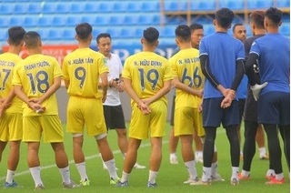 CLB Nam Định hạ giá vé kêu gọi khán giả tới sân cổ vũ cho đội nhà