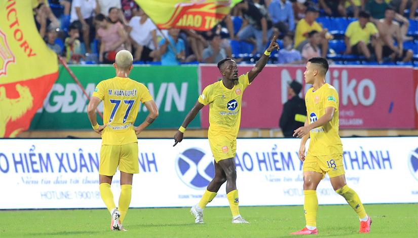 Nam Định, Thanh Hóa và Hà Tĩnh nhận thưởng lớn với mỗi trận thắng ở V.League