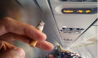 Nam hành khách bị cấm bay 9 tháng vì hút thuốc trên tàu bay, chây ì nộp phạt