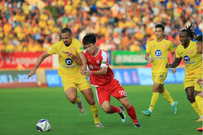 CLB Nam Định đón tin kém vui ở vòng 16 V.League