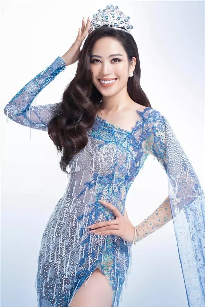 Nam Em nối gót Hoa hậu Mai Phương, bán đấu giá vương miện làm từ thiện