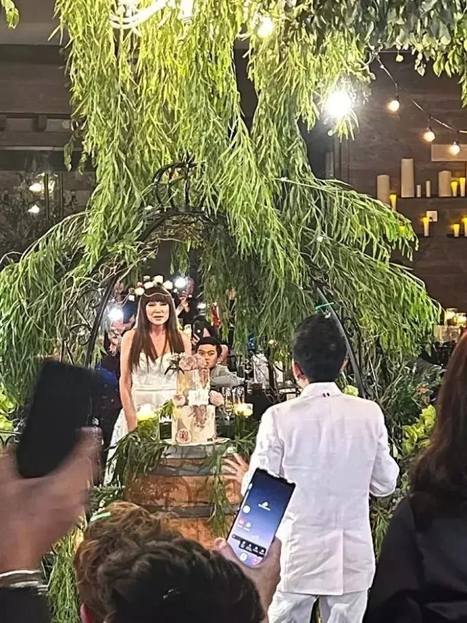 Rò rỉ hình ảnh lễ cưới bí mật của Thanh Hà - Phương Uyên tại Mỹ